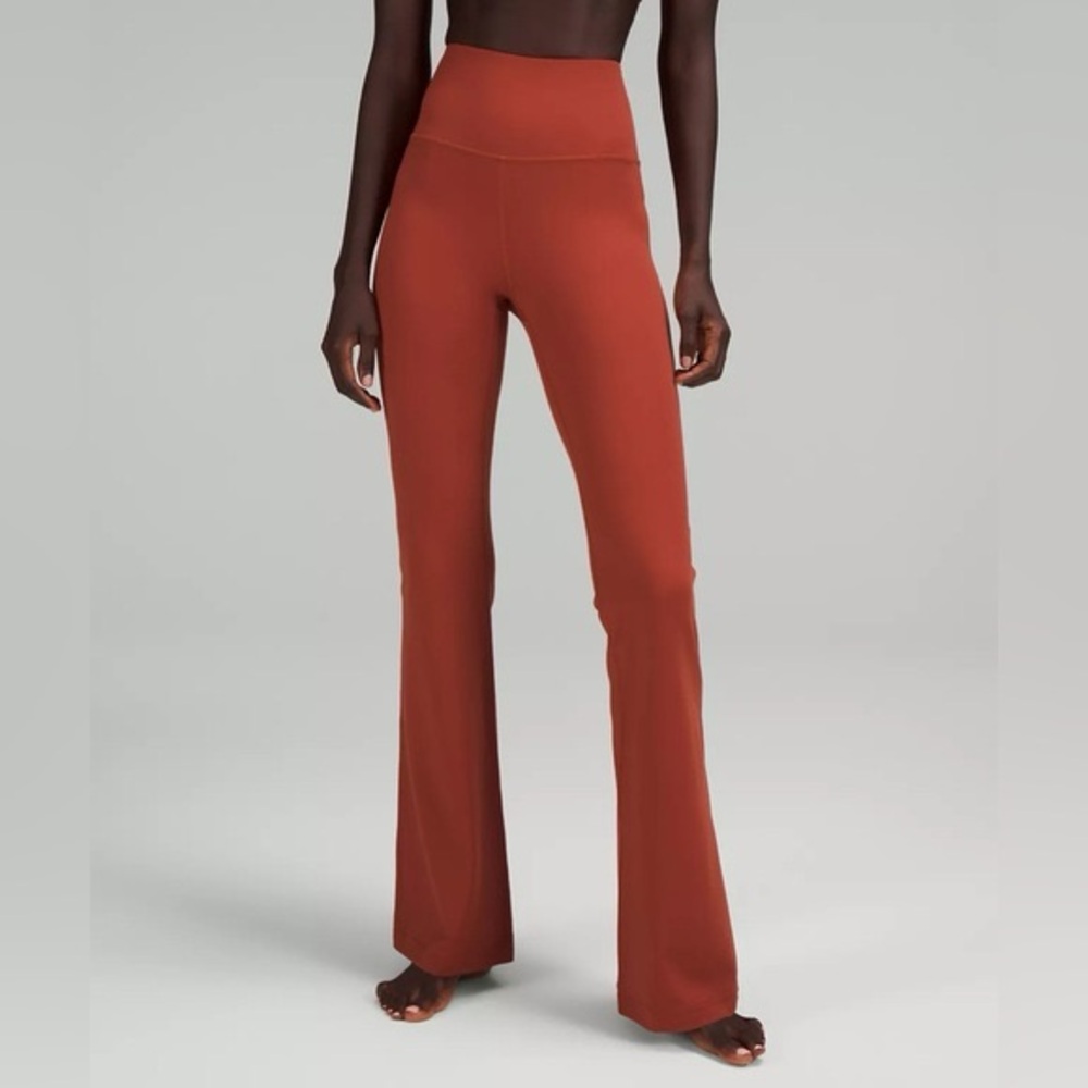 NWT LULULEMON GROOVE SHR FLARE PANTS